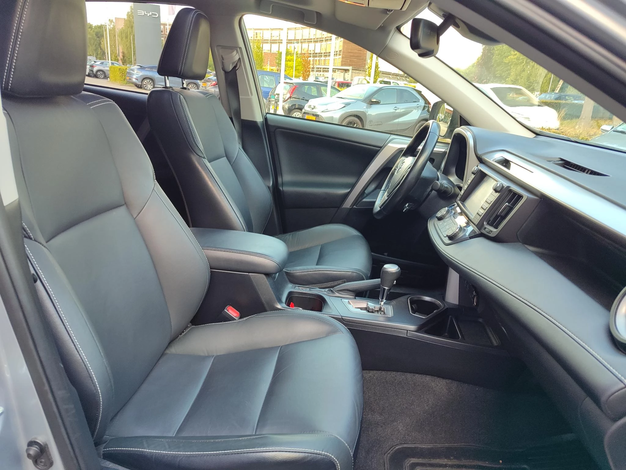 Hoofdafbeelding Toyota RAV4