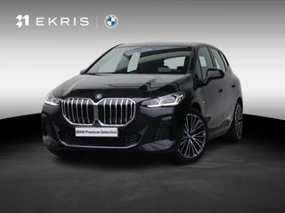 BMW 2 Serie Active Tourer 230e xDrive M Sport/ Glazen Panoramadak/ Elektrisch verstelbare en verwarmbare stoelen/ Head-Up/ Harman Kardon / Lentevoordeel