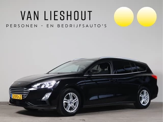 Hoofdafbeelding Ford Focus Ford Focus Wagon 1.0 EcoBoost Edition Business NL-Auto!! Stoel/stuur verw I Apple I Navi -- Bevrijdingsdag open van 11.00 t/m 16.00 uur --