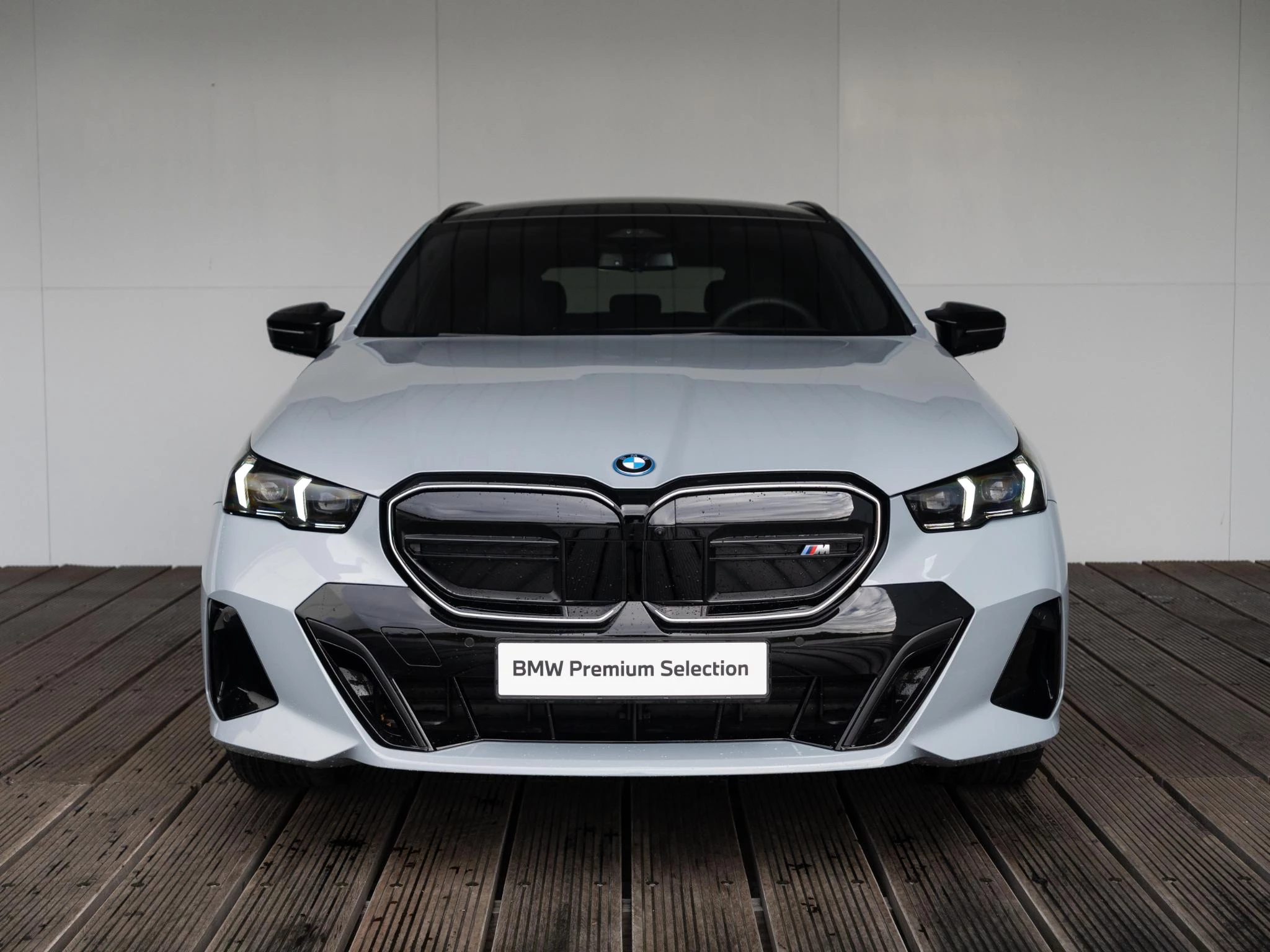 Hoofdafbeelding BMW i5