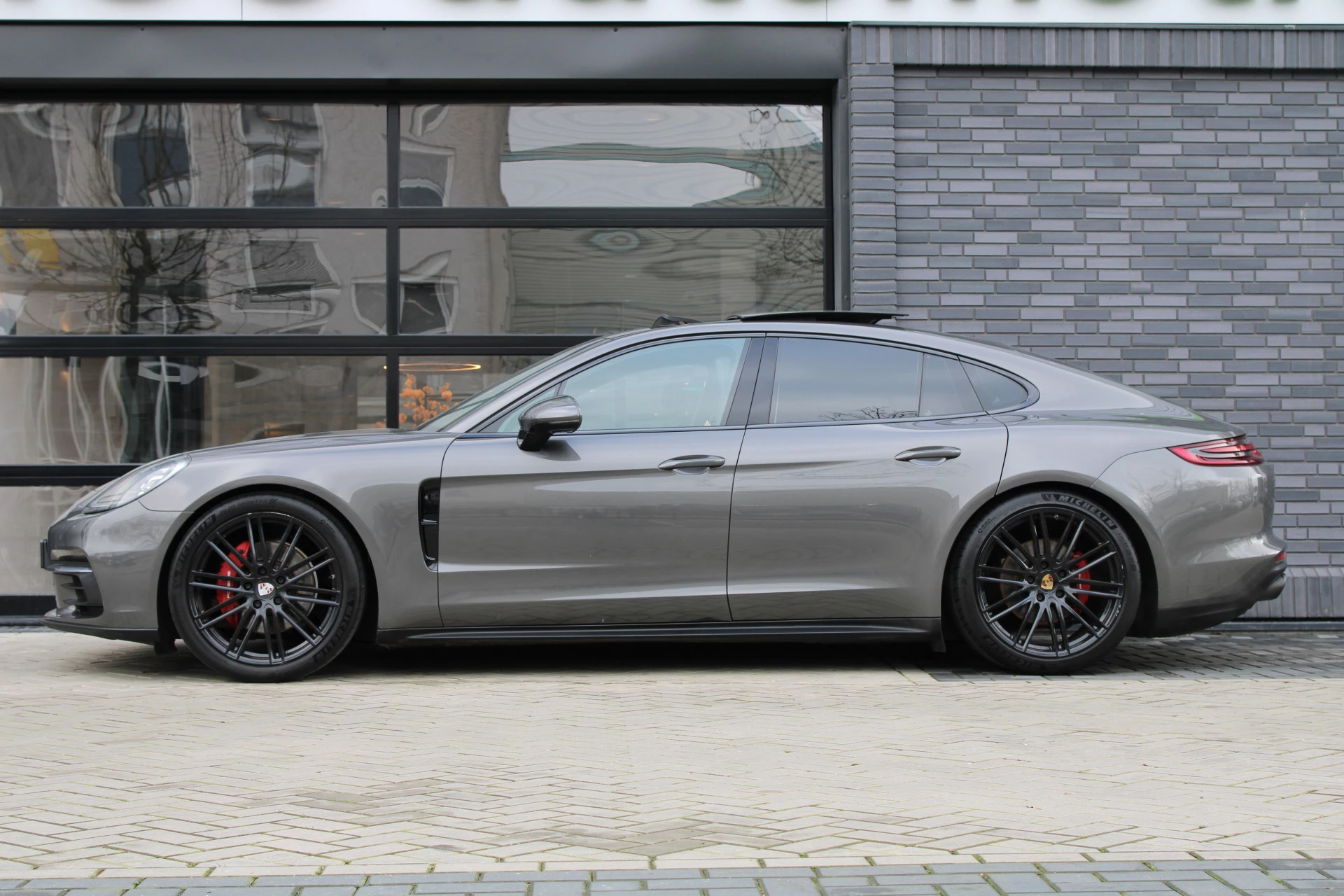 Hoofdafbeelding Porsche Panamera