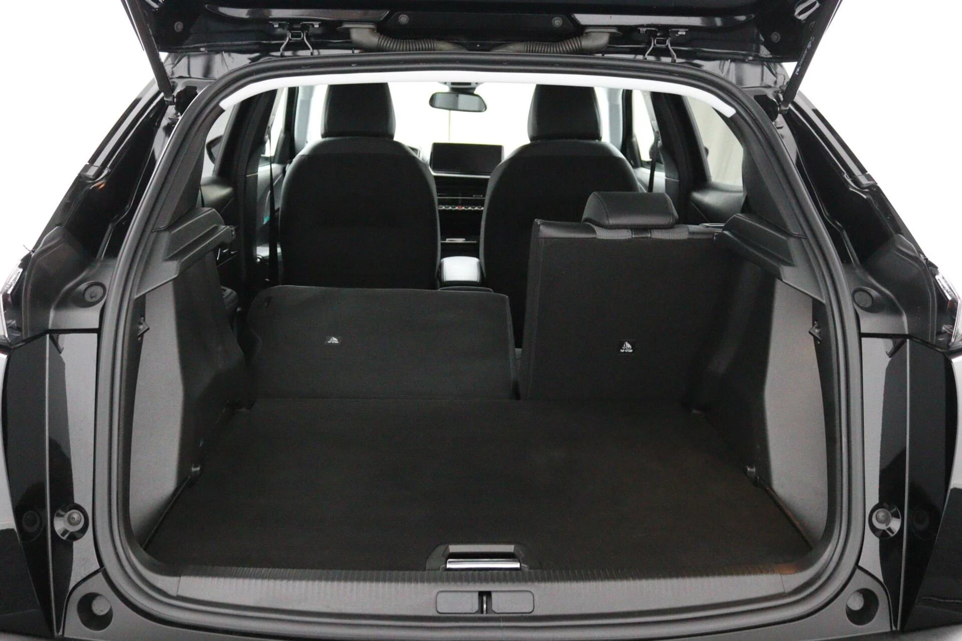 Hoofdafbeelding Peugeot e-2008