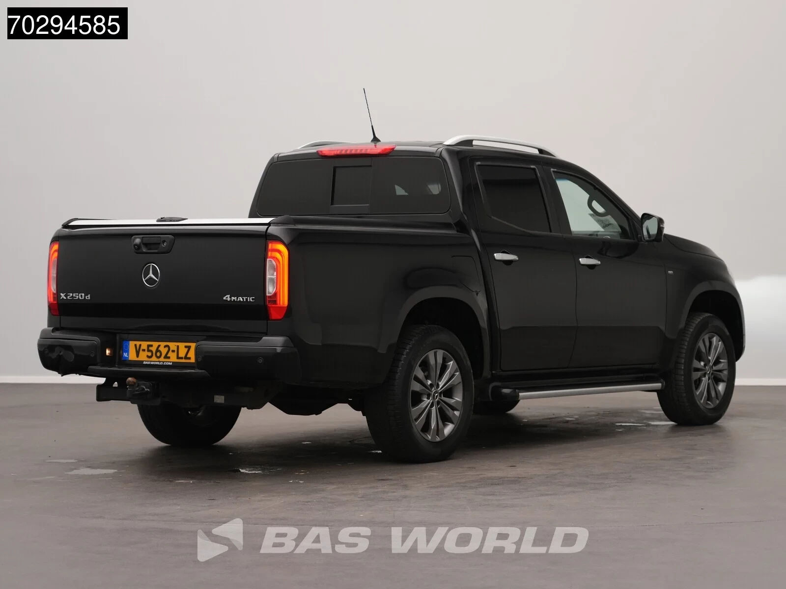 Hoofdafbeelding Mercedes-Benz X-Klasse