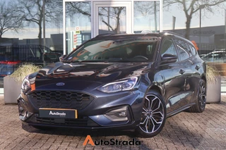 Hoofdafbeelding Ford Focus Ford Focus Wagon 1.0 ST-Line 125pk | LED | Camera | Navigatie | Adaptive Cruise | Climate | CarPlay