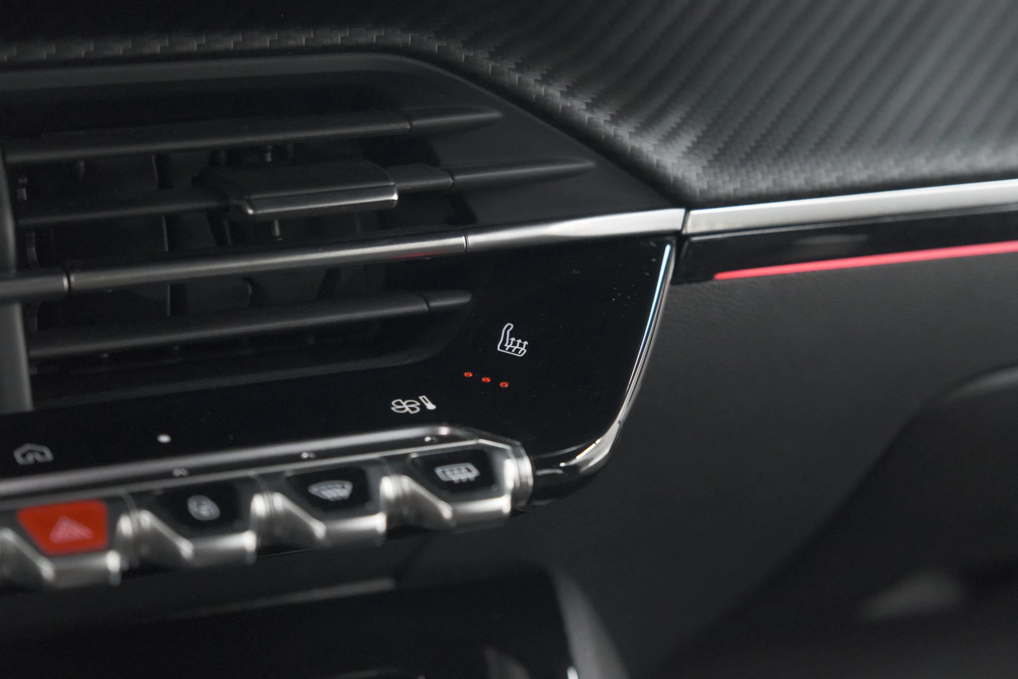 Hoofdafbeelding Peugeot e-2008