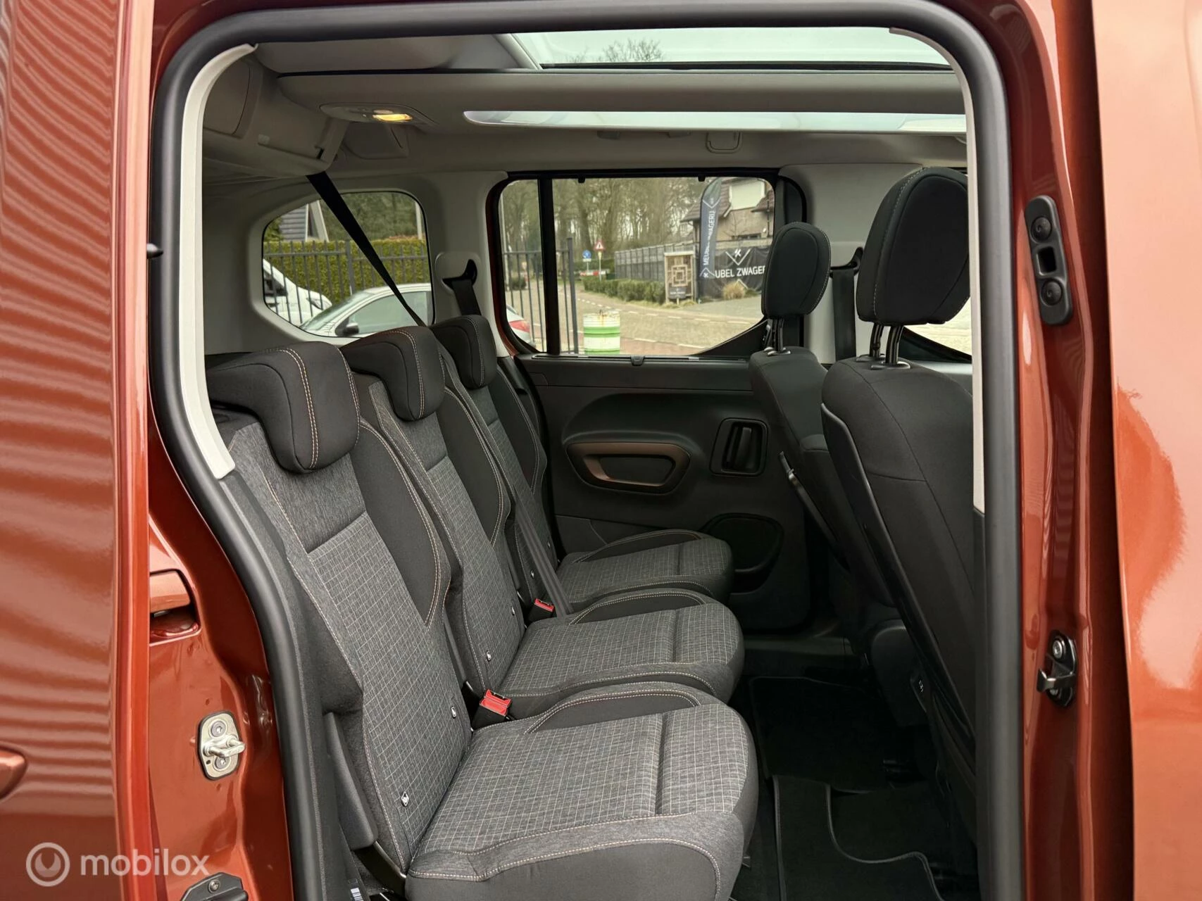 Hoofdafbeelding Peugeot Rifter