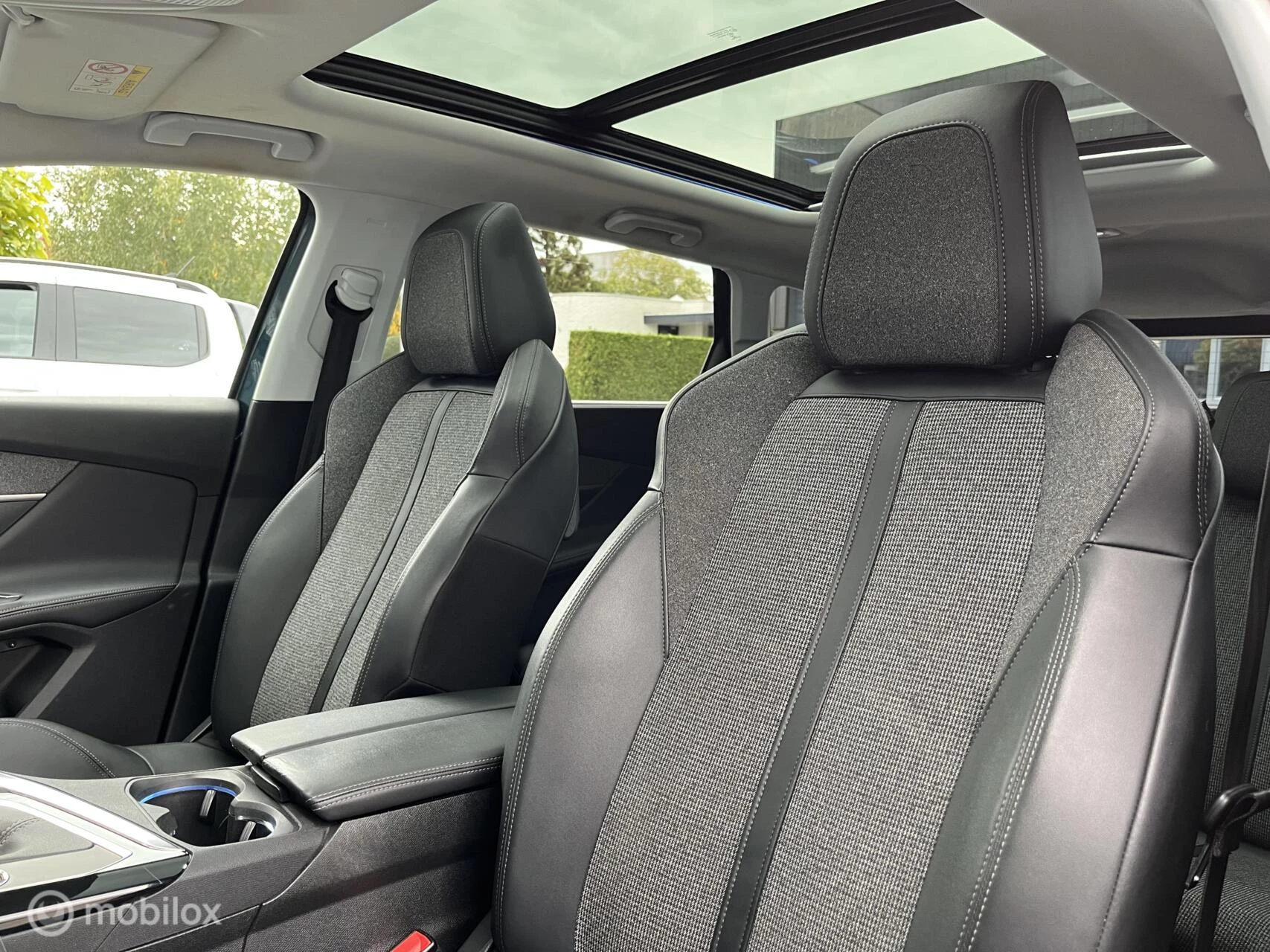 Hoofdafbeelding Peugeot 5008