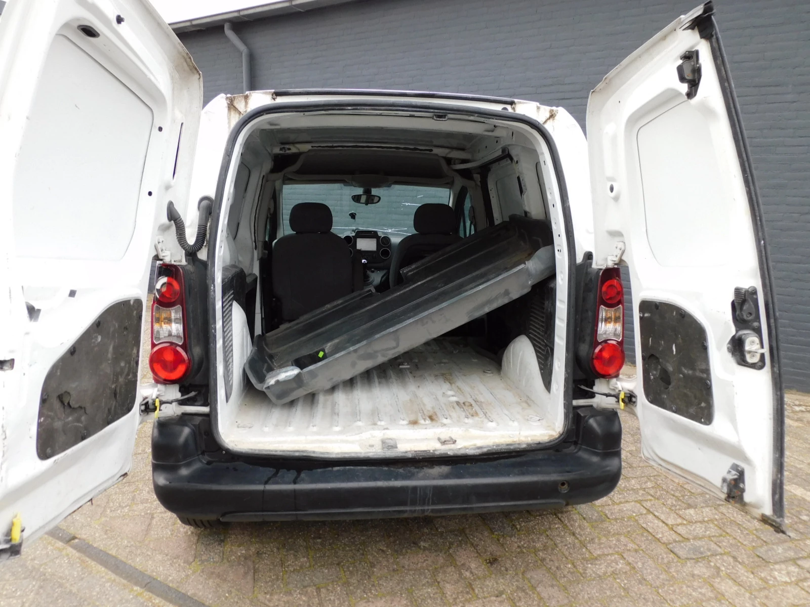 Hoofdafbeelding Peugeot Partner