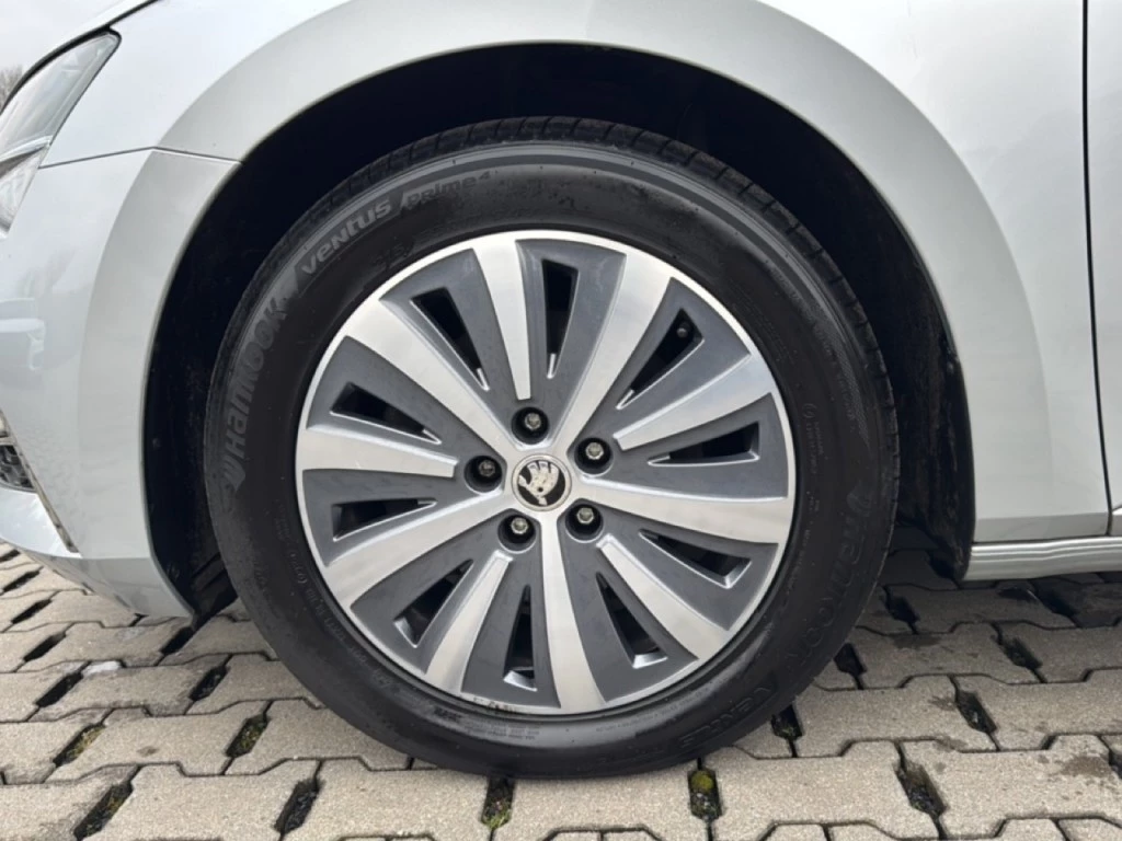 Hoofdafbeelding Škoda Superb