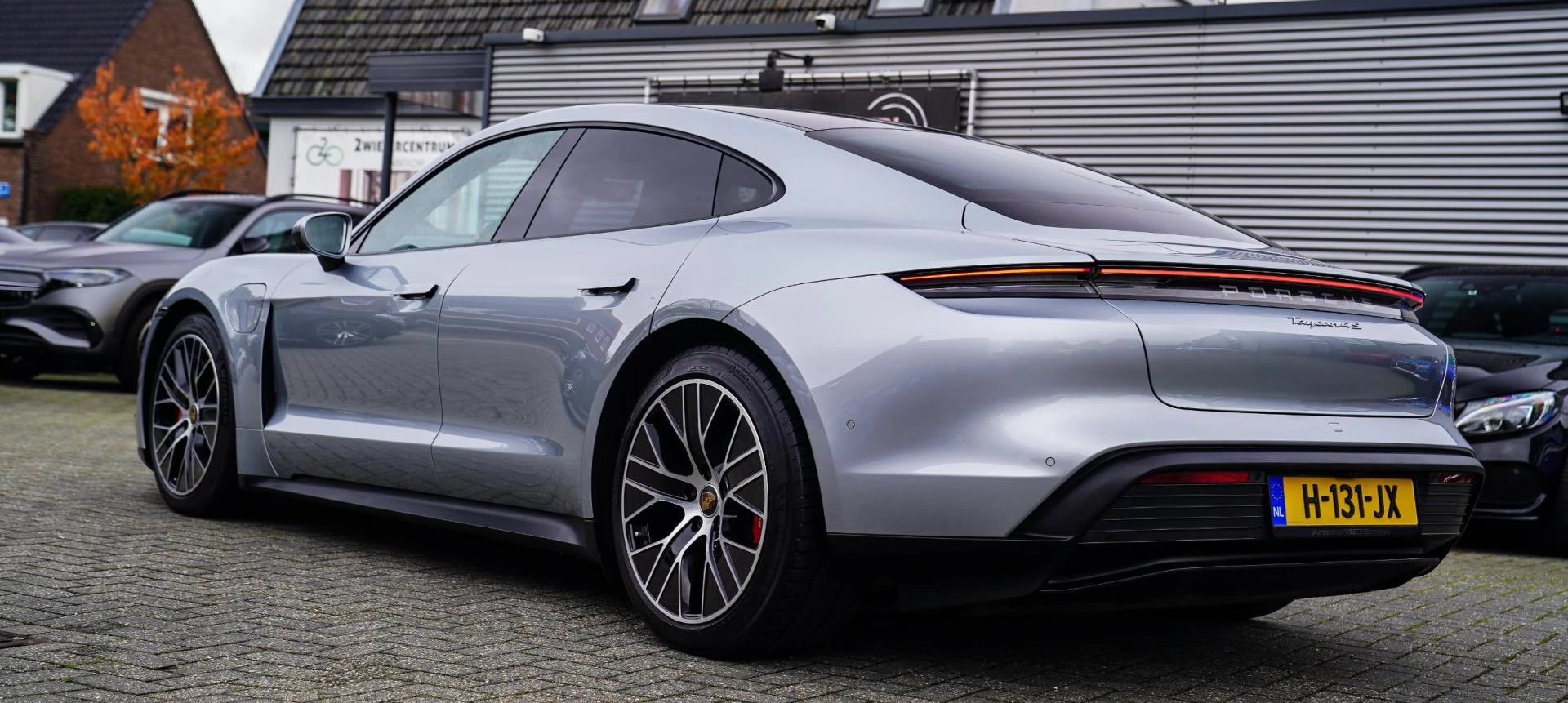 Hoofdafbeelding Porsche Taycan