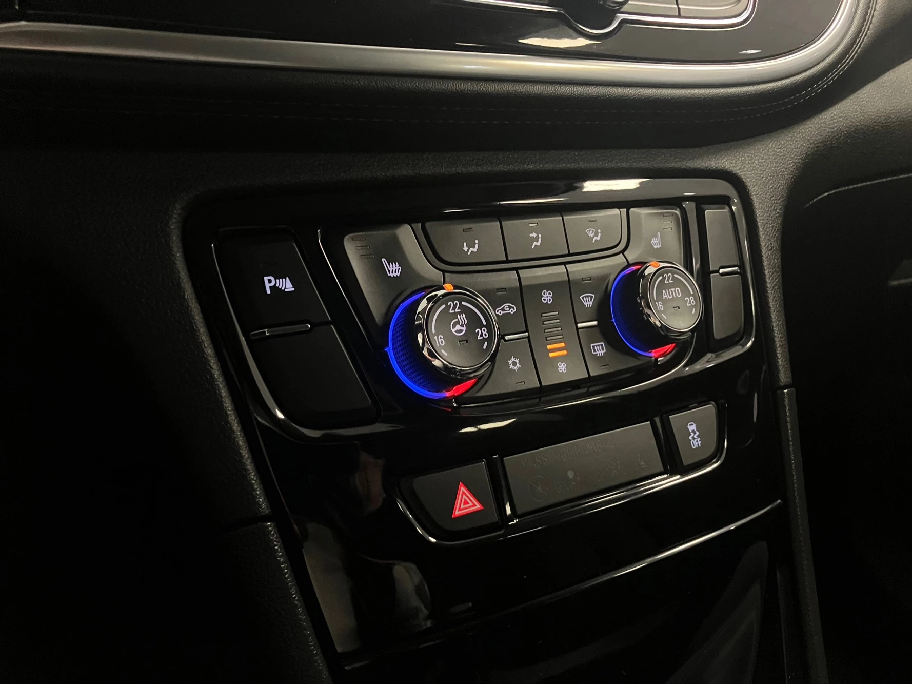 Hoofdafbeelding Opel Mokka X