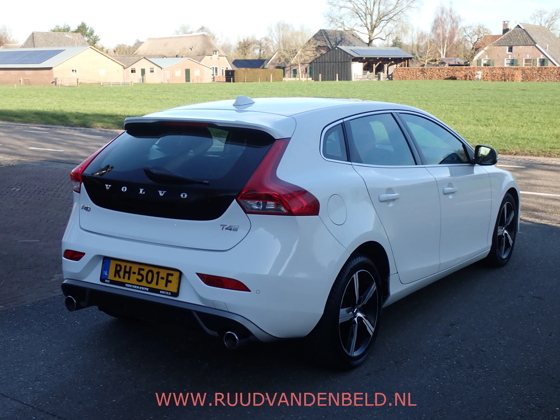 Hoofdafbeelding Volvo V40