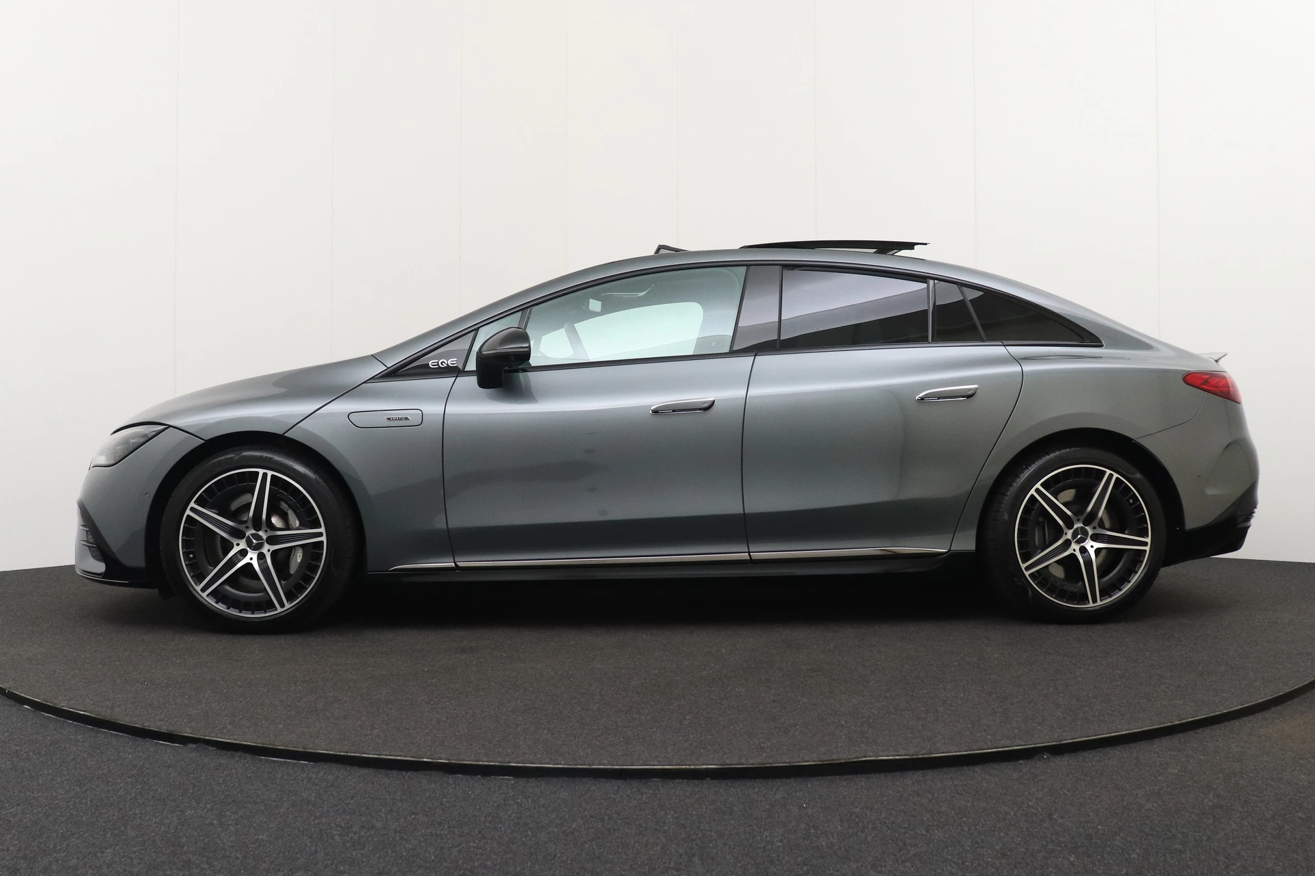 Hoofdafbeelding Mercedes-Benz EQE