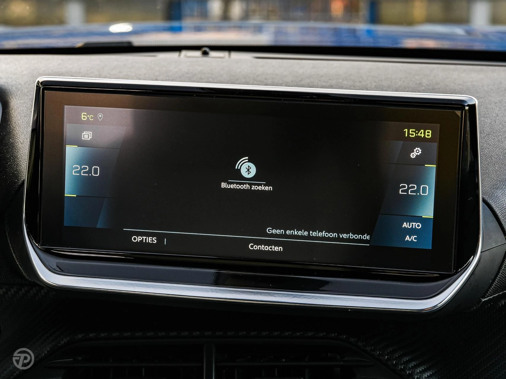 Hoofdafbeelding Peugeot e-2008