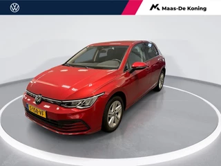 Volkswagen Golf 1.0 110pk DSG eTSI Life · Apple/Android Car Play · Navigatie · P-Sensoren · Sfeerverlichting · Getint Glas · 16'' Inch · Garantie t/m 17-04-2027 of 100.000km