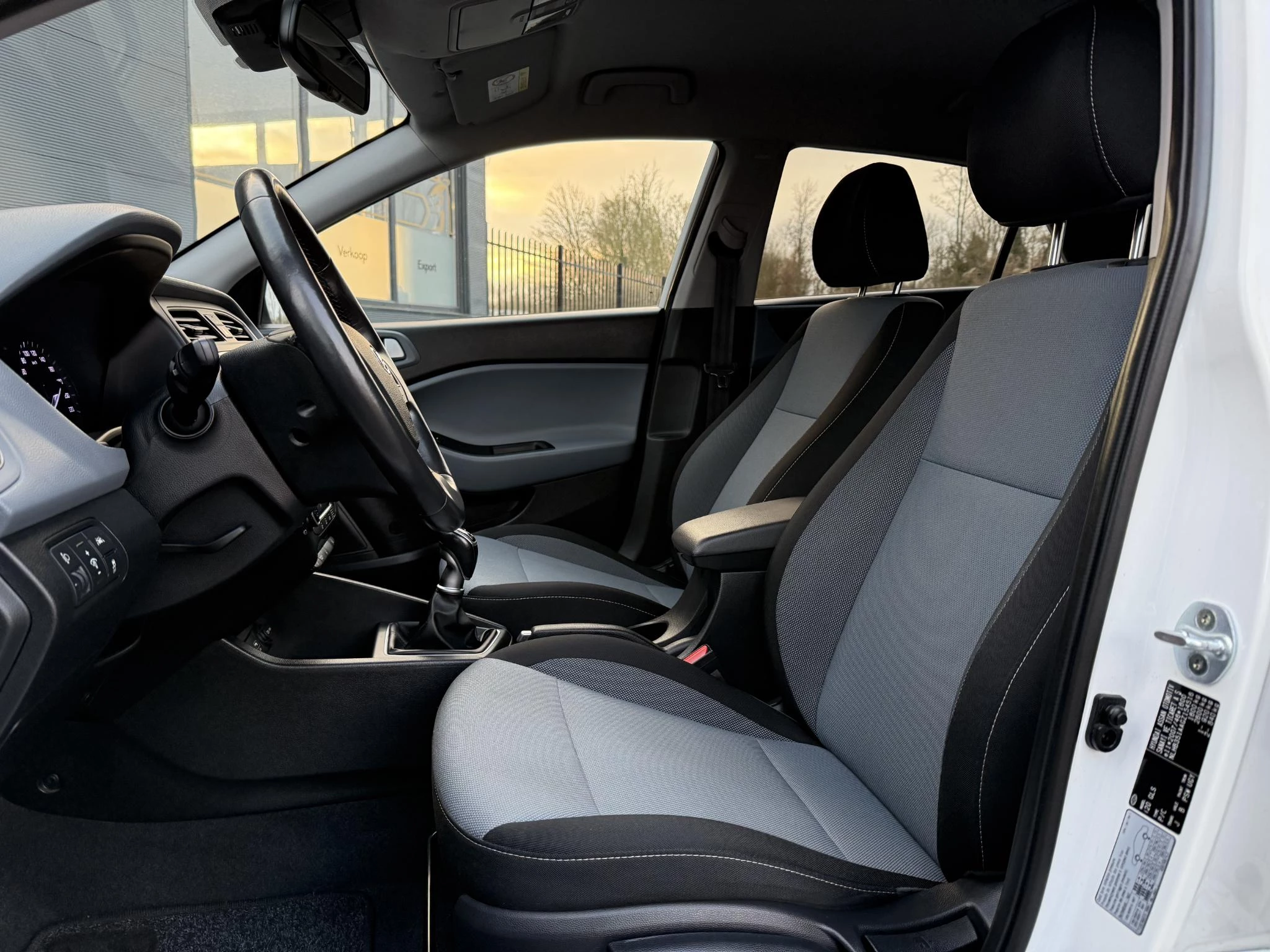 Hoofdafbeelding Hyundai i20