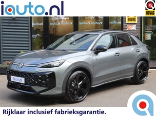 Volkswagen T-Roc 1.5 eTsi R-Line Black Style Pano/IQ.Light/Keyless/Camera/ACC/Elek. klep/20"/Trekhaak wegkl.