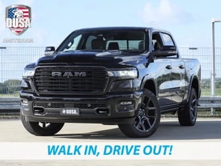 Dodge Ram 1500 Laramie | Night Edition | Crew Cab | 4X4 | 2025 Panorama | Niveau regeling | 14,4-inch Touchscreen | Passenger Display Meerprijs extra opties / Accessoires - Deksel, Backflip, Fenders, wraps, Stripings etc