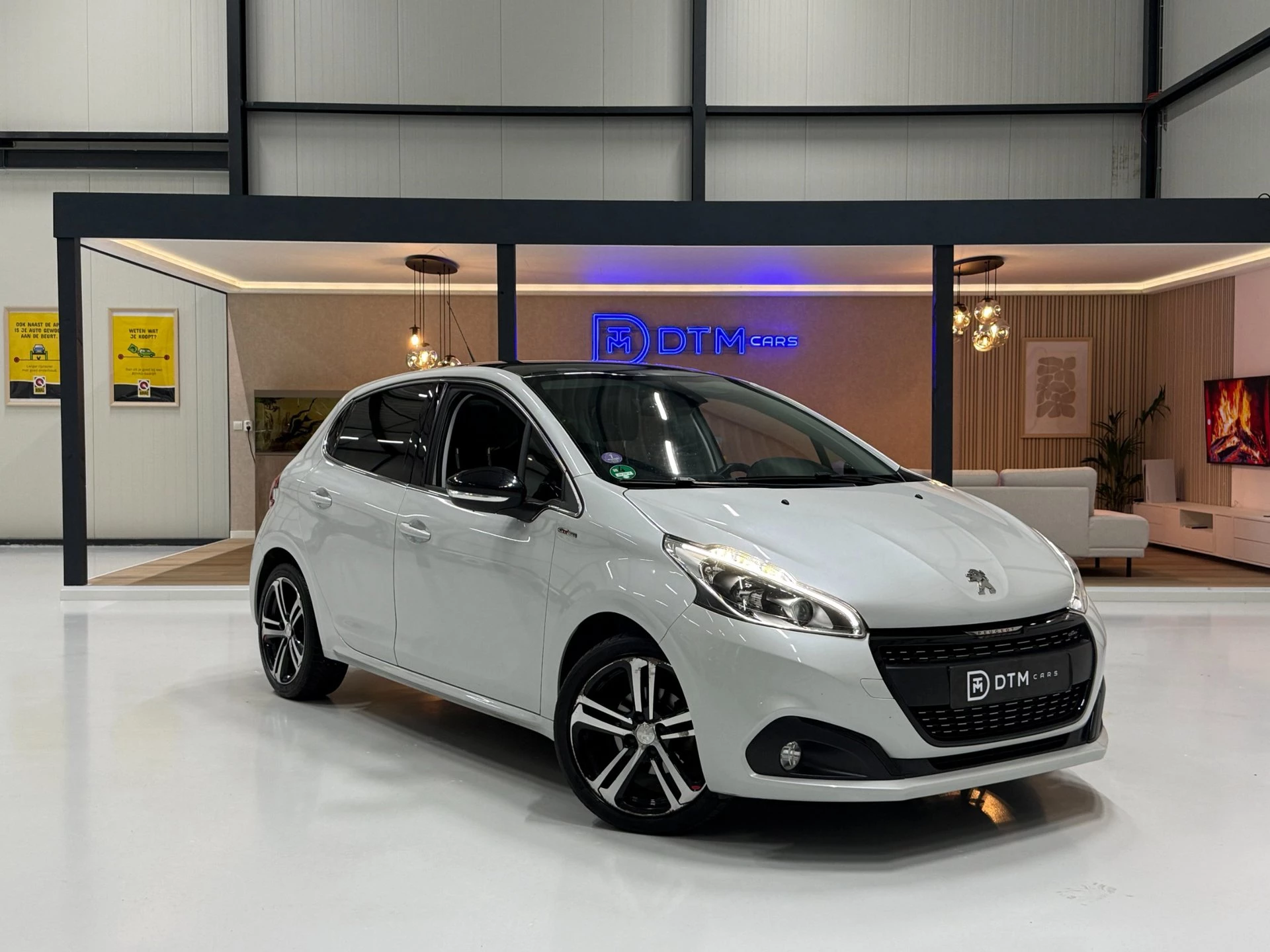 Hoofdafbeelding Peugeot 208