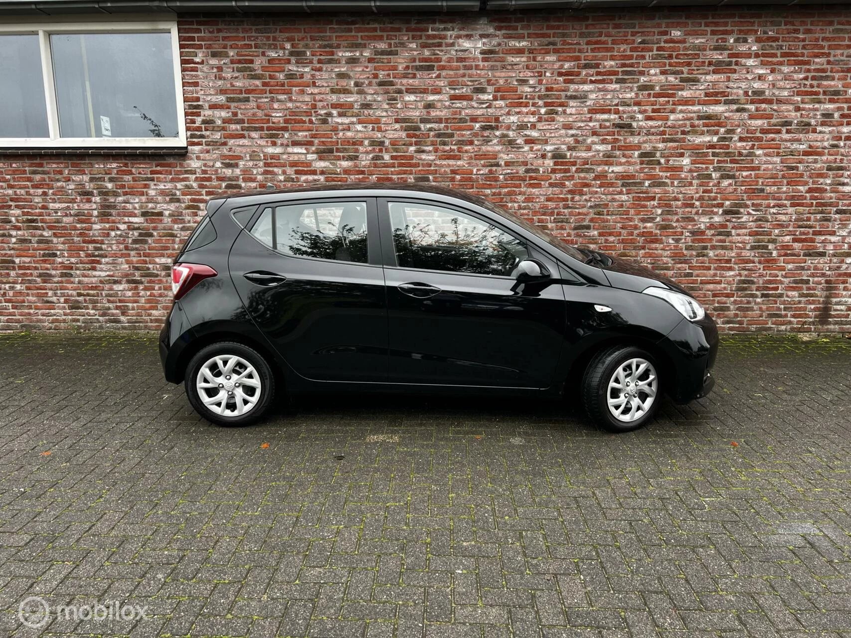 Hoofdafbeelding Hyundai i10