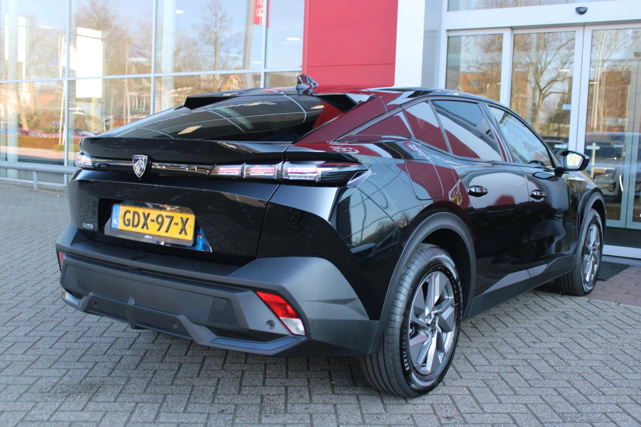 Hoofdafbeelding Peugeot 408