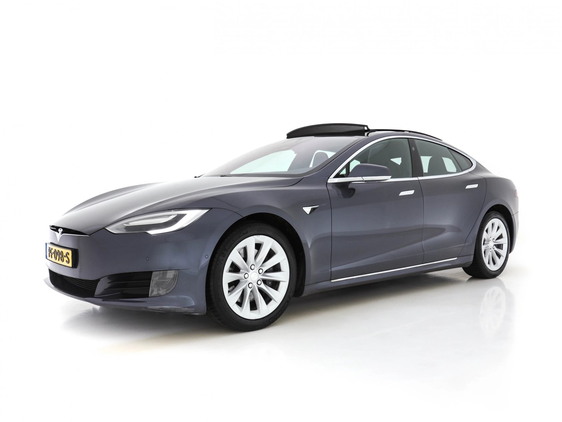 Hoofdafbeelding Tesla Model S