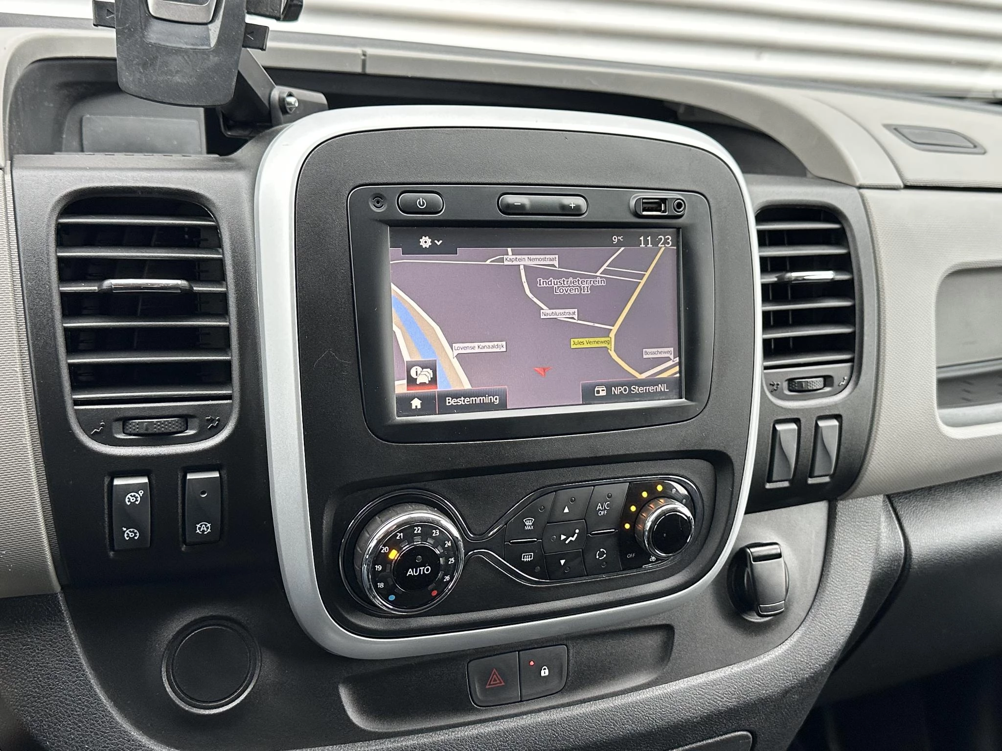 Hoofdafbeelding Nissan NV300