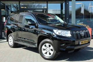 Hoofdafbeelding Toyota Land Cruiser Toyota Land Cruiser Landcruiser 150 2.8 D-4D 5DRS COMFORT A/T VAN