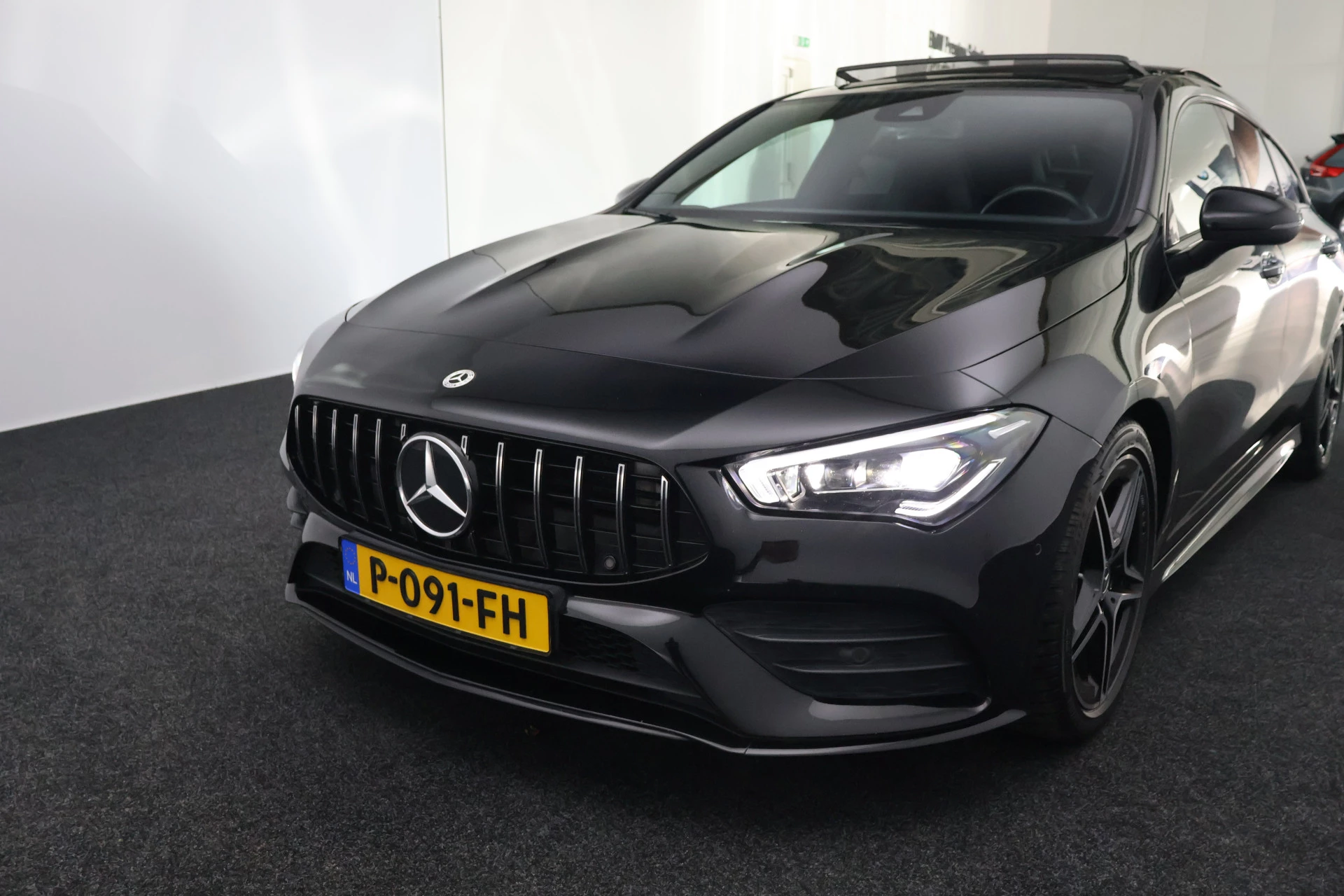 Hoofdafbeelding Mercedes-Benz CLA