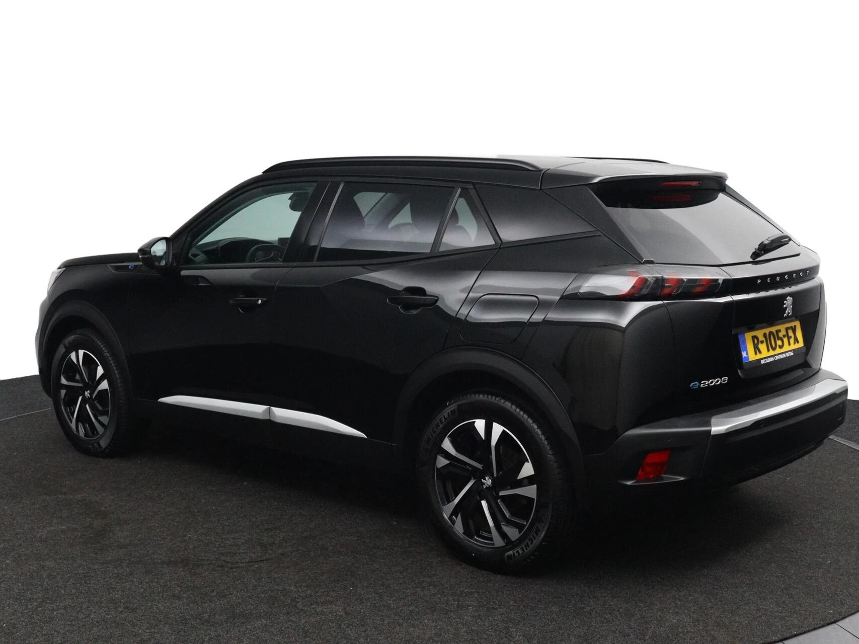 Hoofdafbeelding Peugeot e-2008