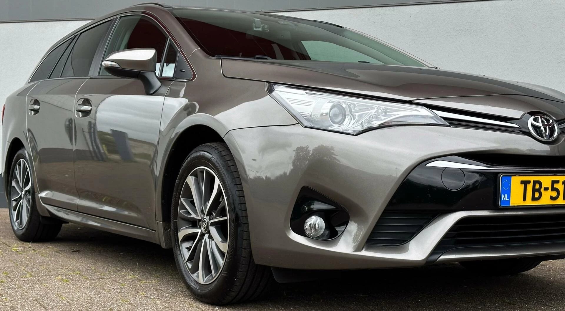 Hoofdafbeelding Toyota Avensis