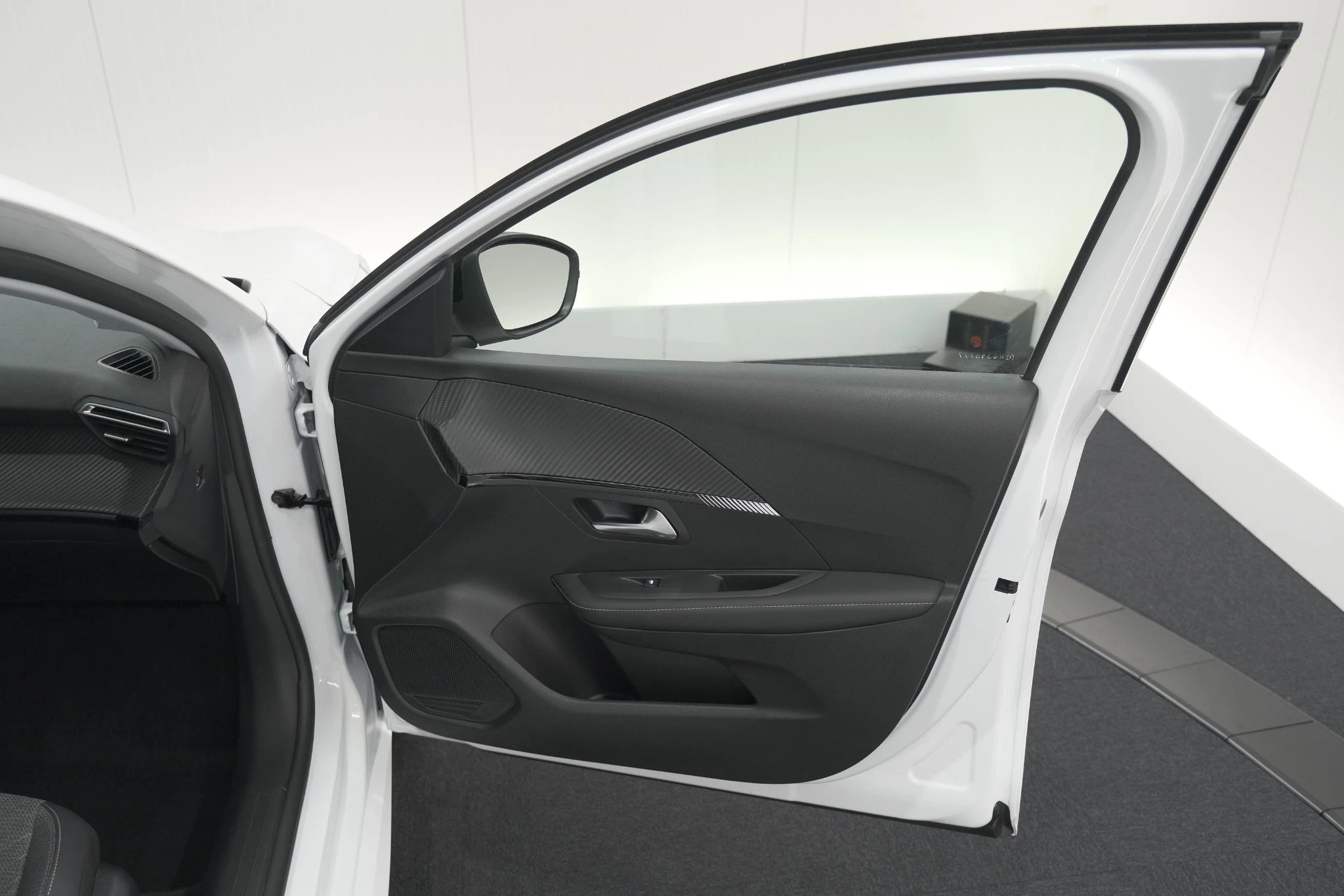 Hoofdafbeelding Peugeot e-208