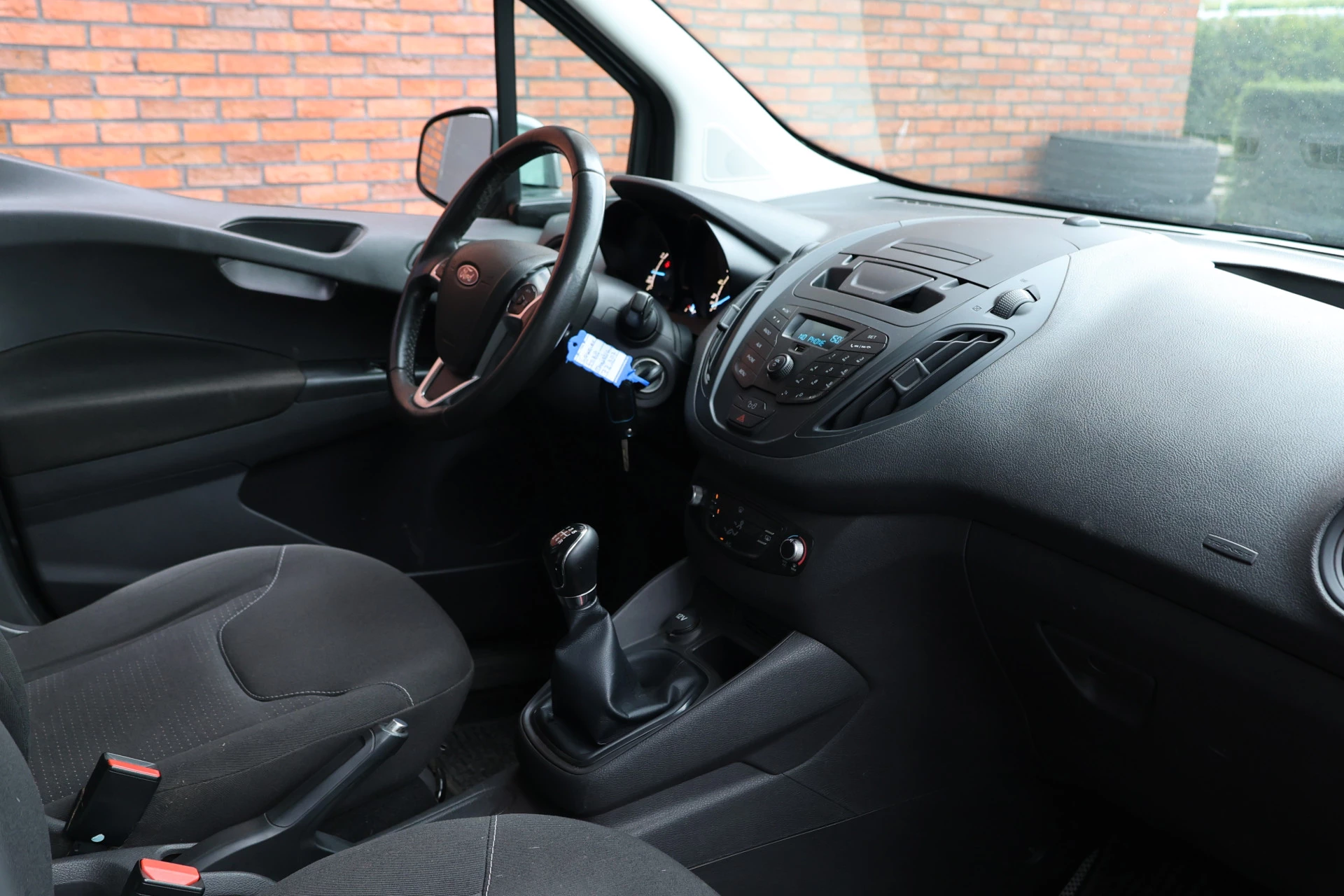 Hoofdafbeelding Ford Transit Courier