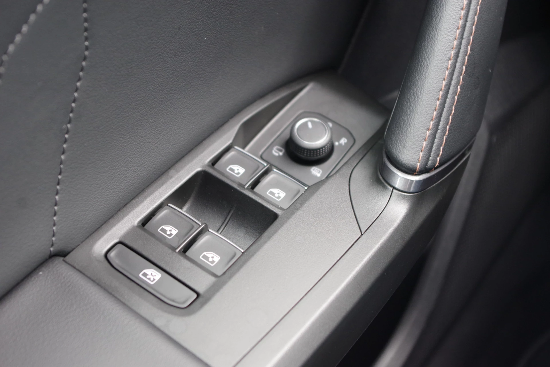 Hoofdafbeelding CUPRA Leon