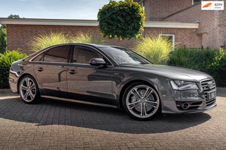 Hoofdafbeelding Audi S8 Audi S8 4.0 TFSI Quattro 670pk | Ceramisch | B&O | Pro Line + | 21''