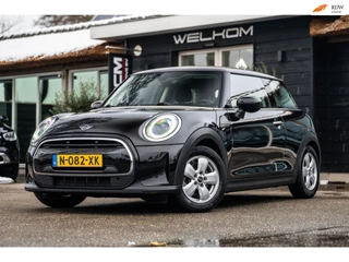 Hoofdafbeelding MINI One Mini Mini 1.5 One Essential I NAP I Navigatie I Climate I Cruise I Dealeronderhouden I 1e Eigenaar I BTW Auto