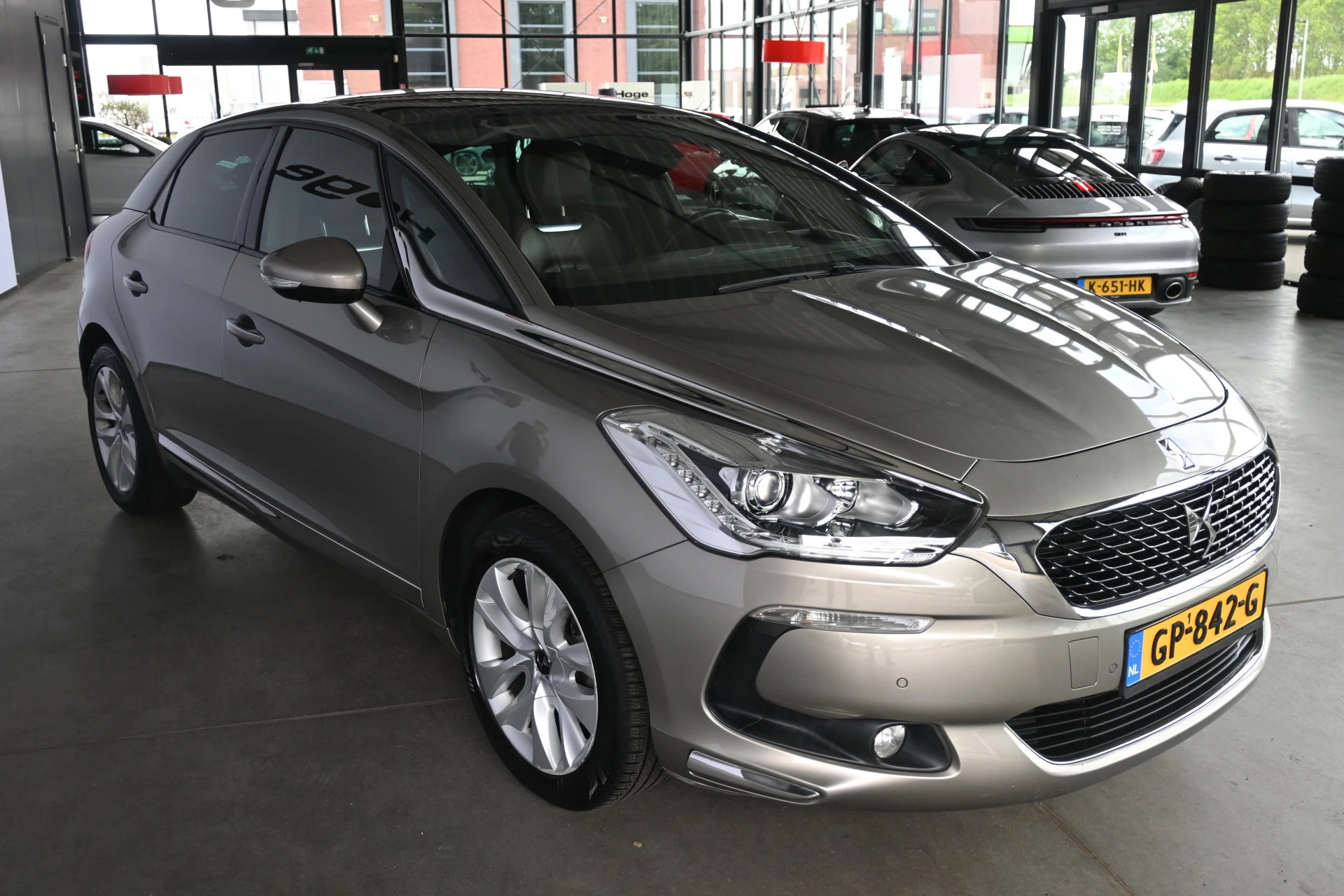 Hoofdafbeelding DS DS 5