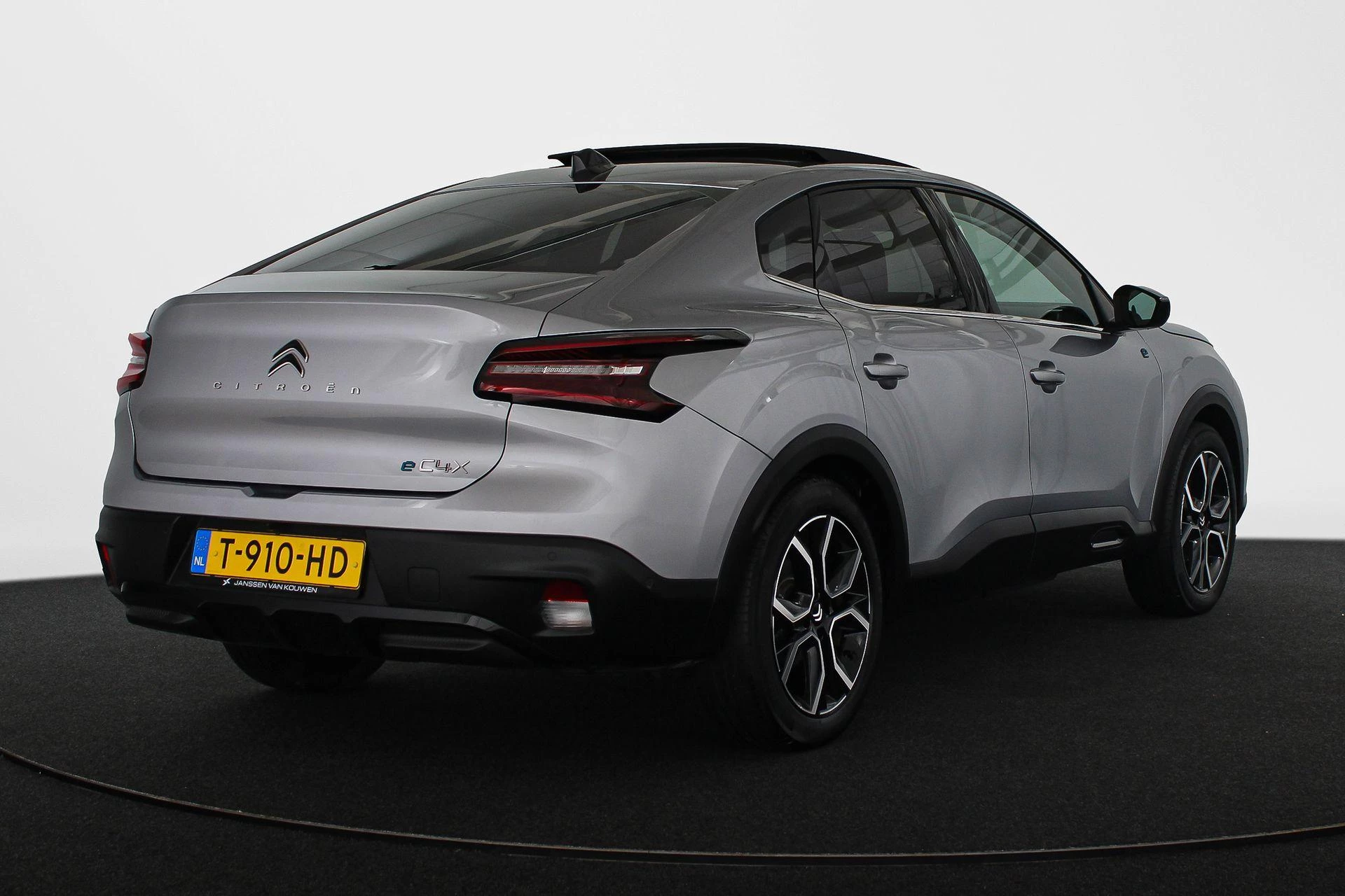 Hoofdafbeelding Citroën ë-C4 X