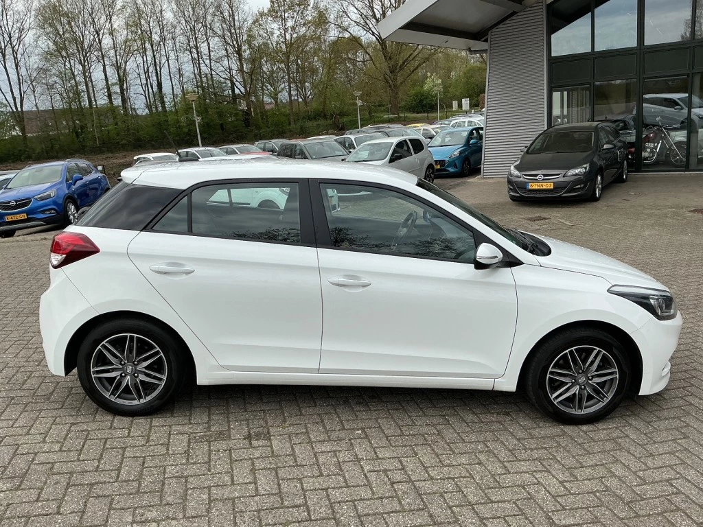 Hoofdafbeelding Hyundai i20