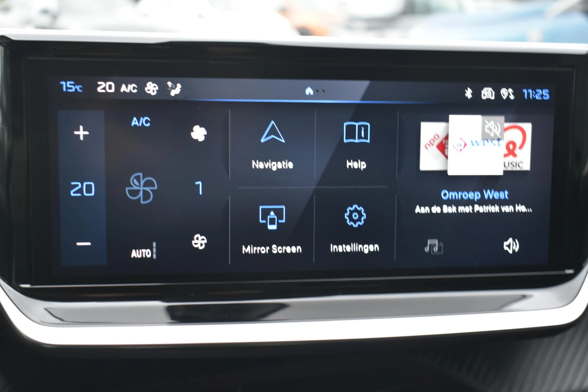 Hoofdafbeelding Peugeot e-208