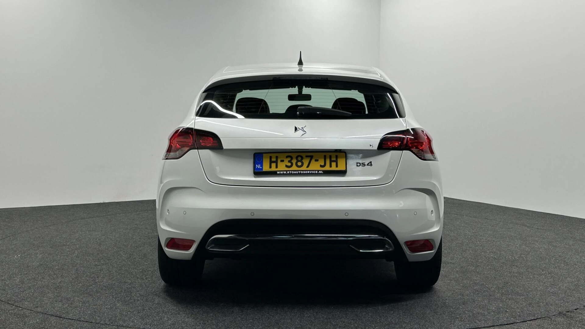 Hoofdafbeelding DS DS 4