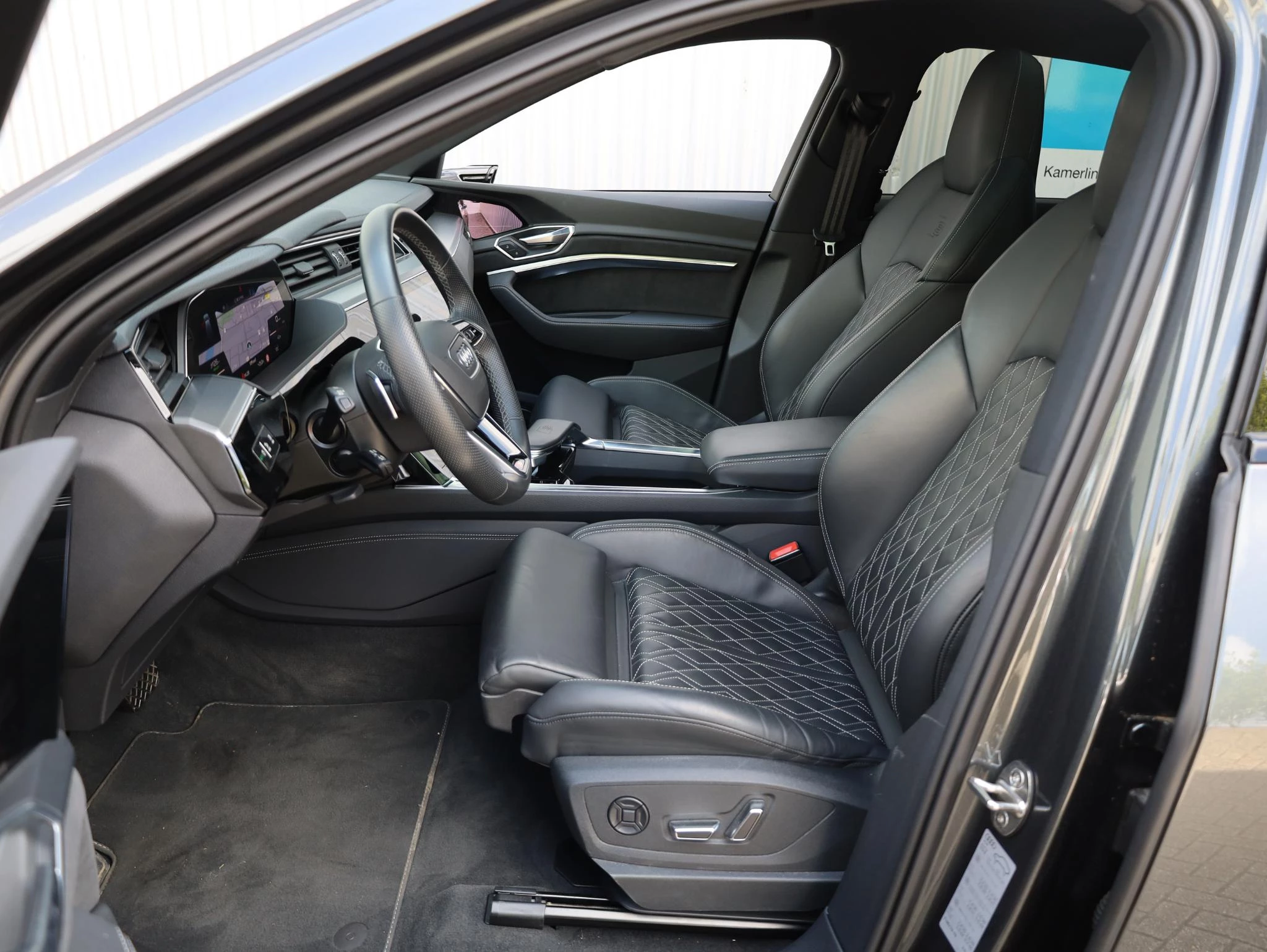 Hoofdafbeelding Audi e-tron