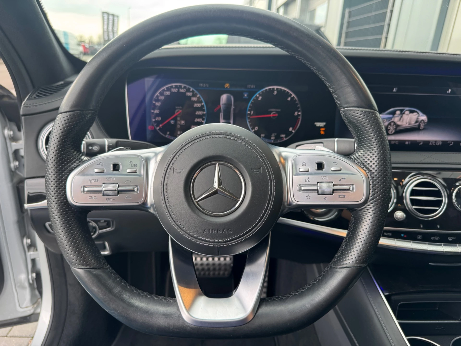 Hoofdafbeelding Mercedes-Benz S-Klasse