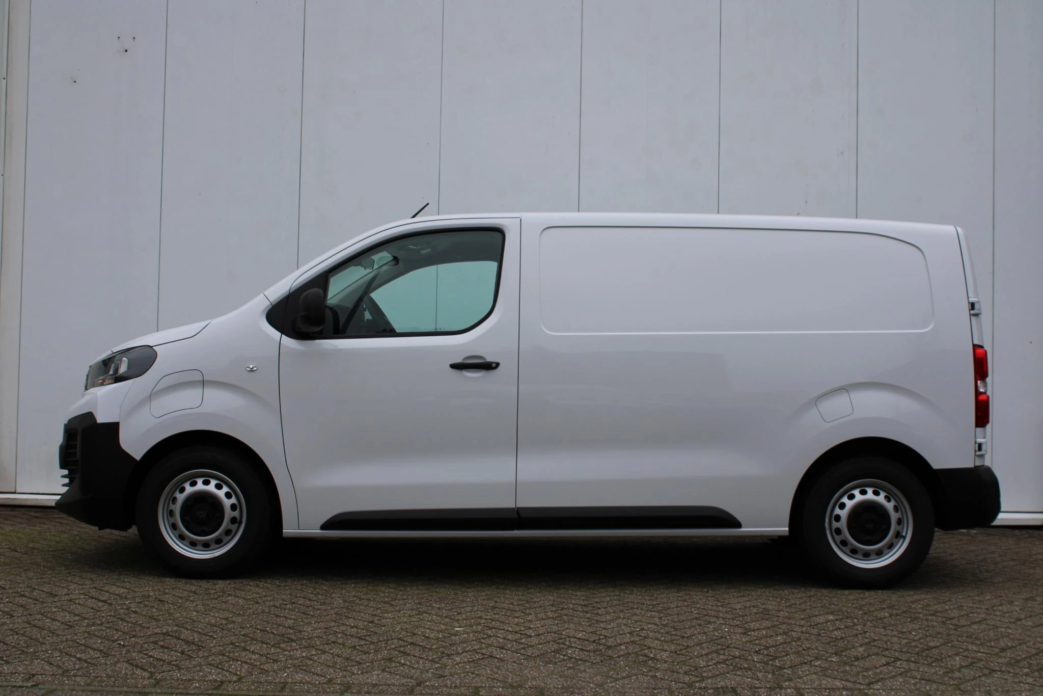 Hoofdafbeelding Peugeot e-Expert