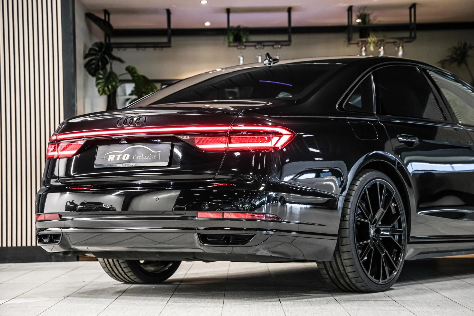 Hoofdafbeelding Audi A8