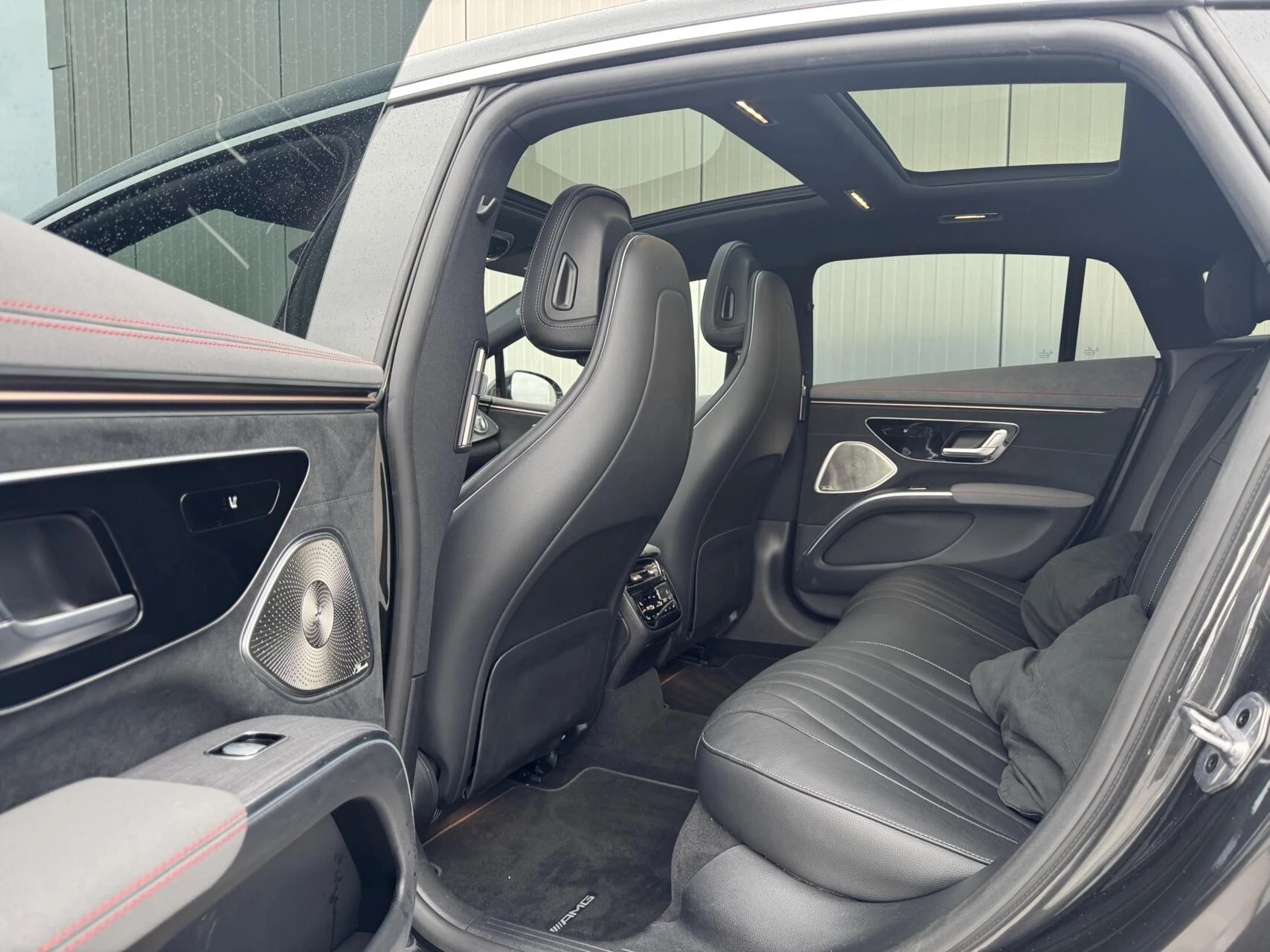 Hoofdafbeelding Mercedes-Benz EQS