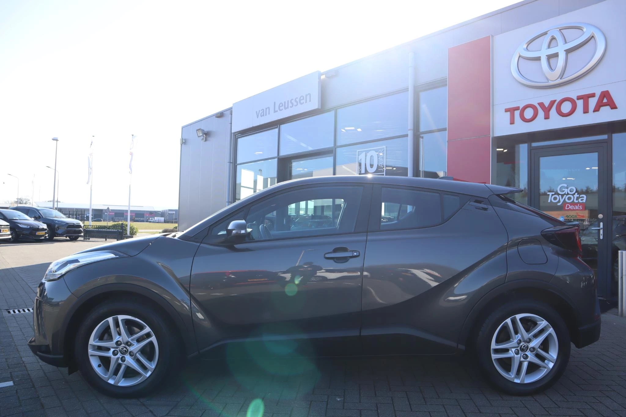 Hoofdafbeelding Toyota C-HR
