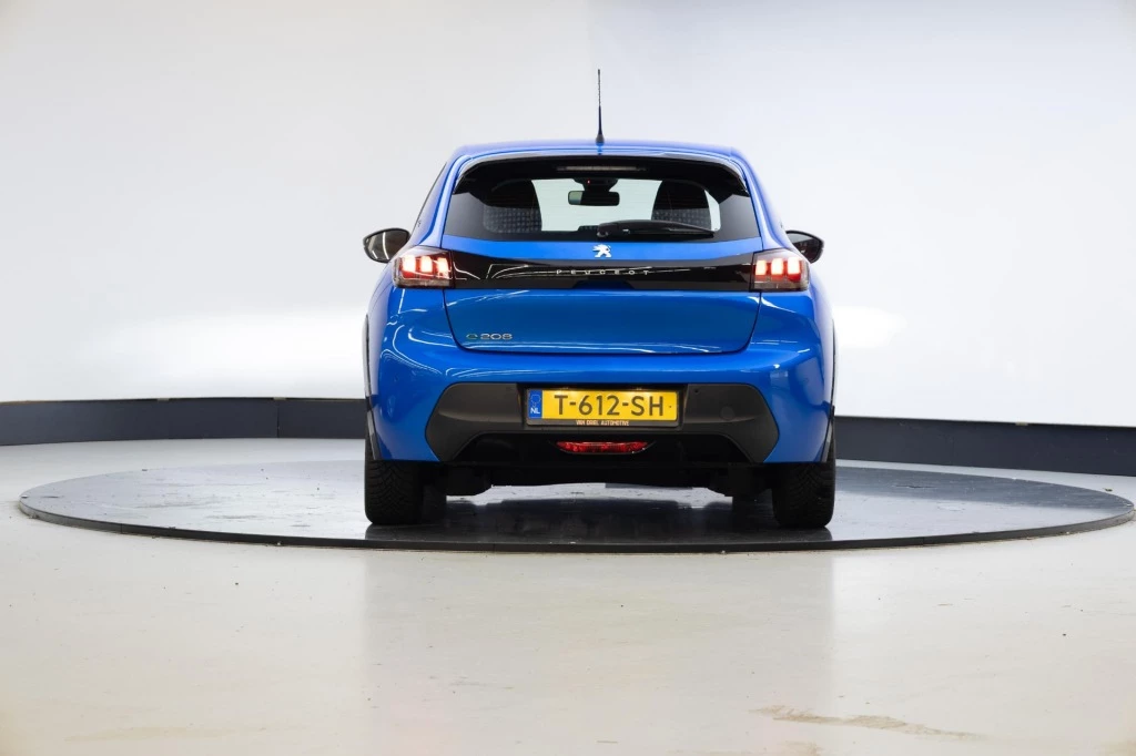 Hoofdafbeelding Peugeot e-208