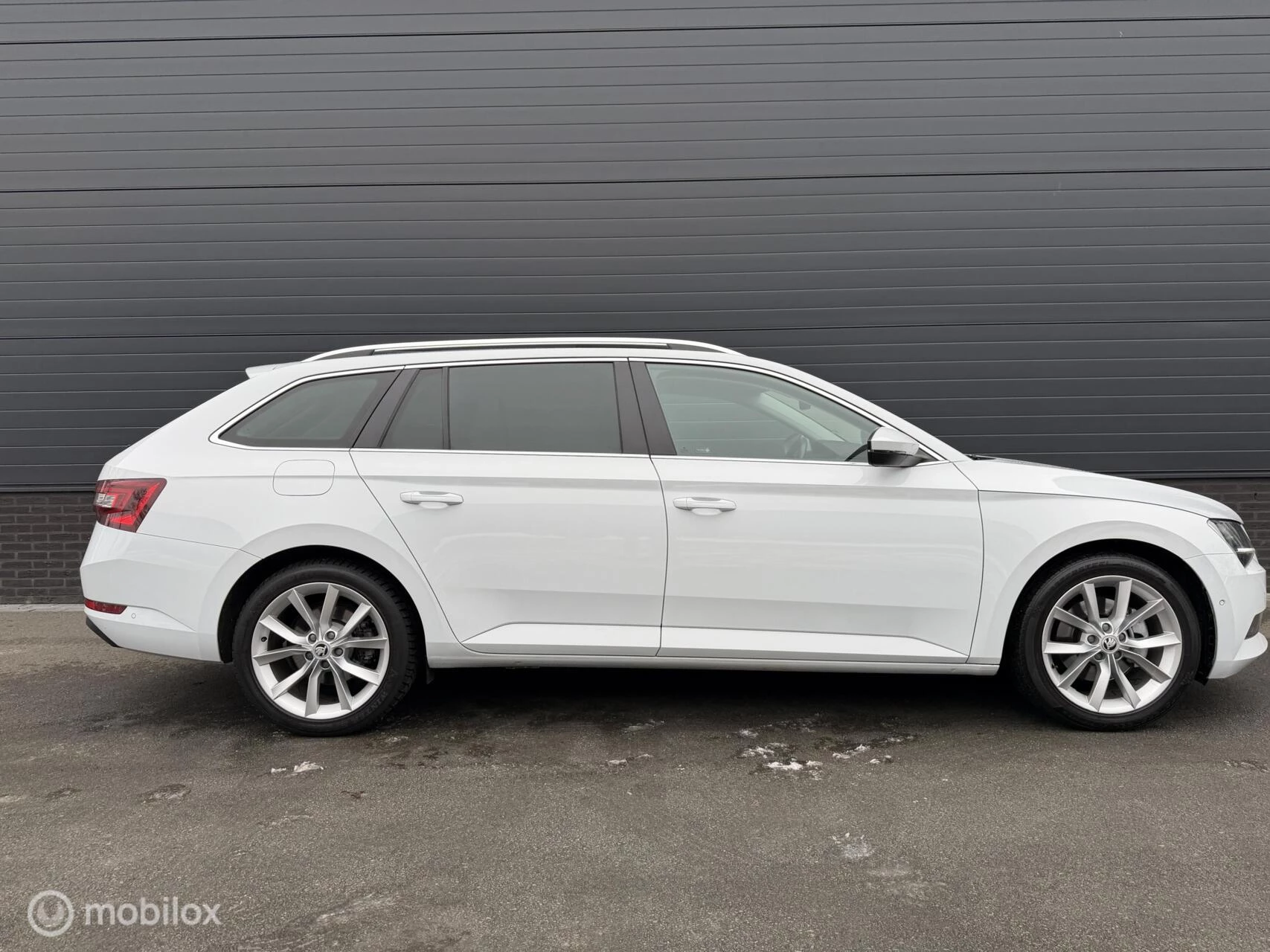 Hoofdafbeelding Škoda Superb