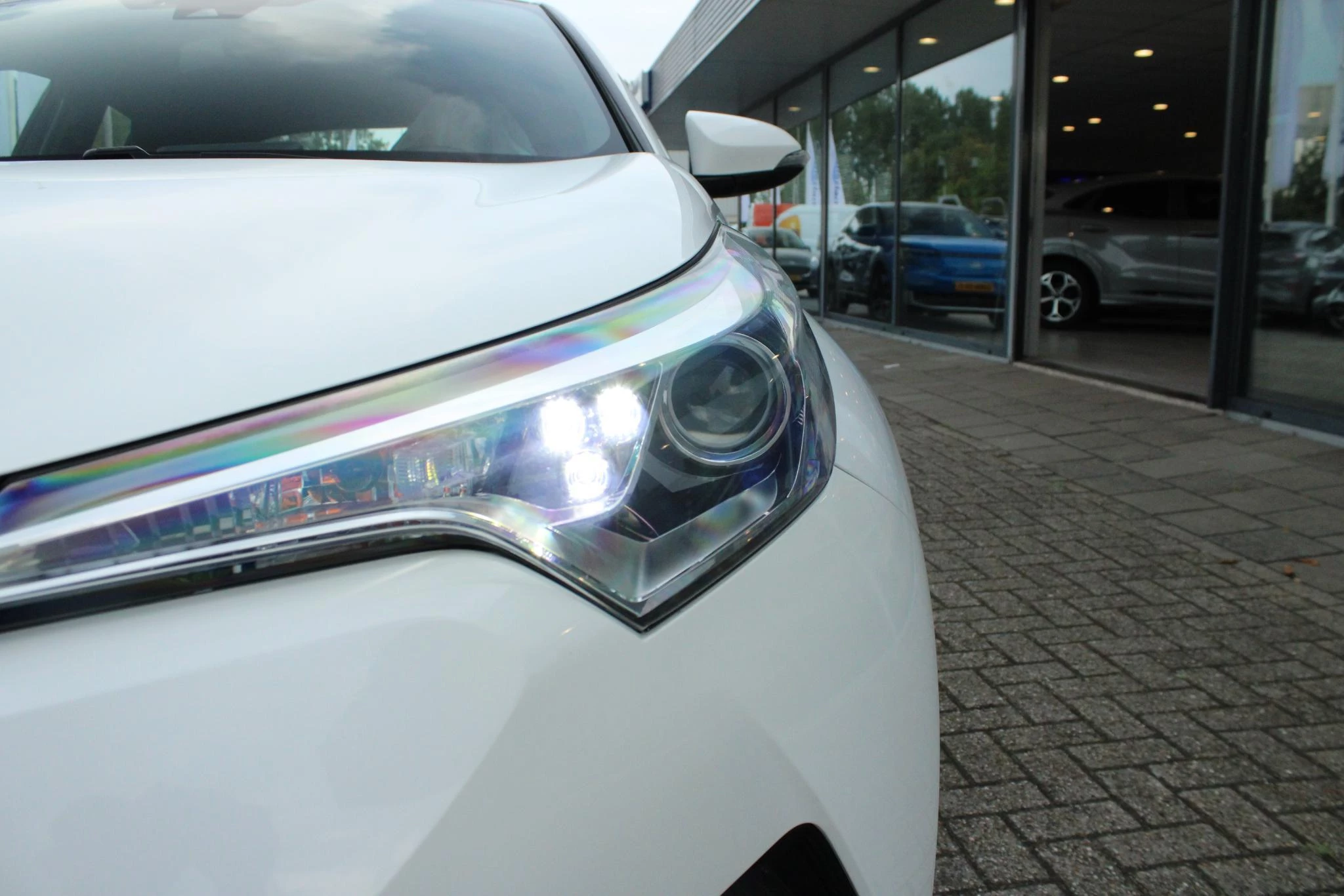 Hoofdafbeelding Toyota C-HR
